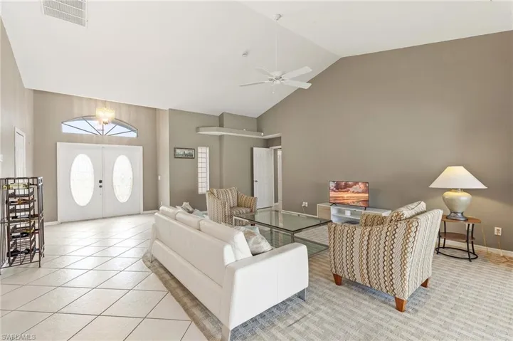 Volume ceiings in living area