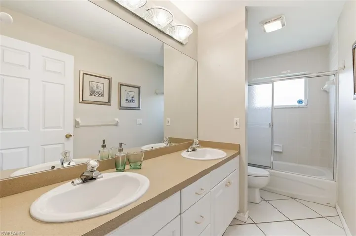 1st guest bathrooom