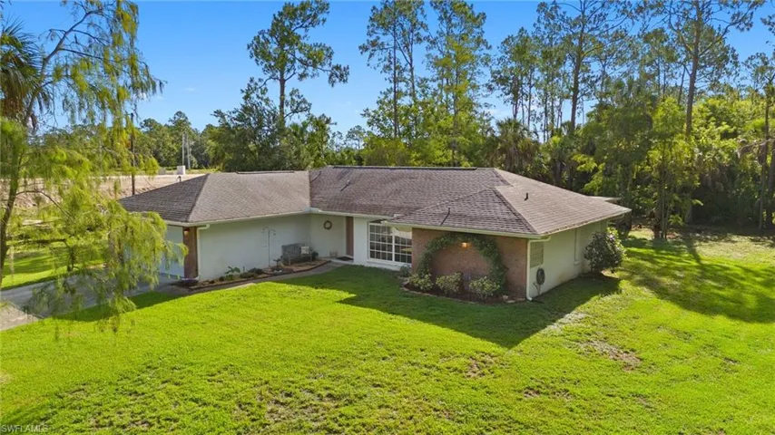 730  25th NW ST, Naples, FL 34120