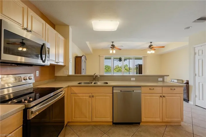 13130  Broadhurst  LOOP, Fort Myers, FL 33919