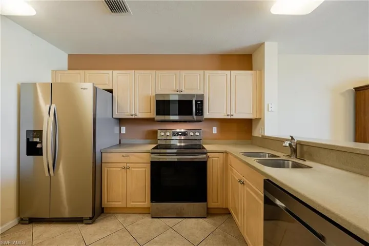 13130  Broadhurst  LOOP, Fort Myers, FL 33919