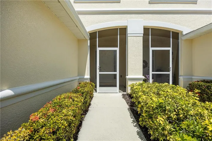 13130  Broadhurst  LOOP, Fort Myers, FL 33919