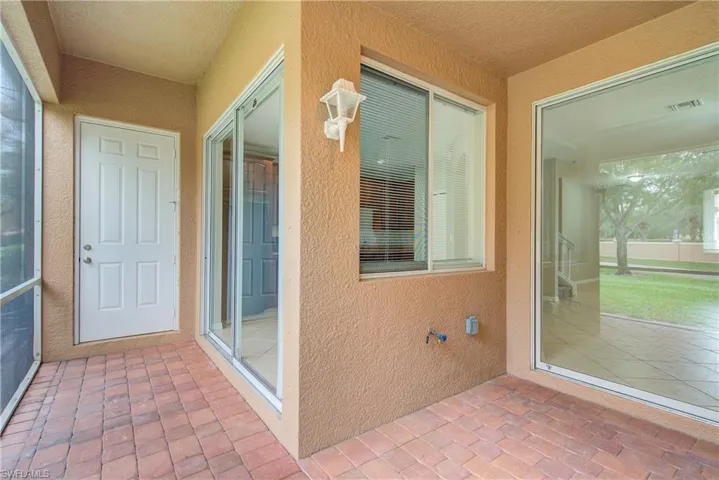 17574  Brickstone  LOOP, Fort Myers, FL 33967