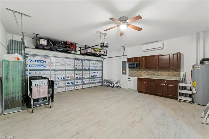 11905 Hickory Estate Cir, Fort Myers, Florida 33913