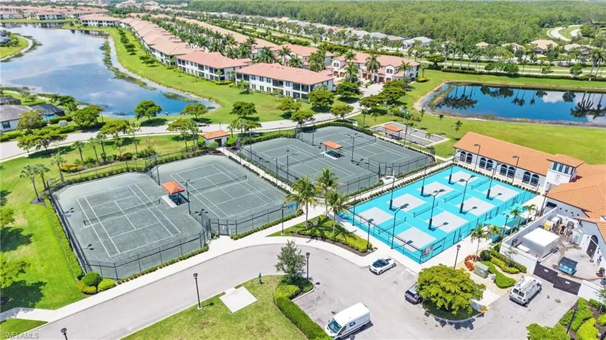 11905 Hickory Estate Cir, Fort Myers, Florida 33913