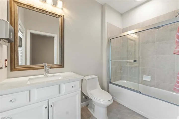 11905 Hickory Estate Cir, Fort Myers, Florida 33913