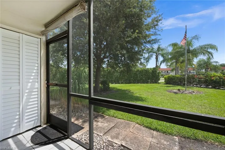 4251 27th Ct Sw 104, Naples, Florida 34116