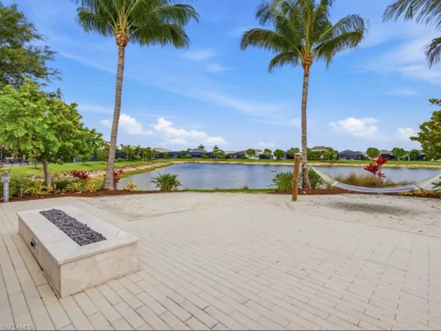 8947 Saint Lucia Dr, Naples, Florida 34114