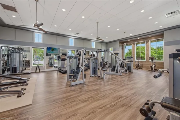 8947 Saint Lucia Dr, Naples, Florida 34114
