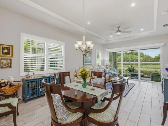 8947  Saint Lucia  DR, Naples, FL 34114
