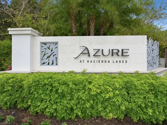 8947  Saint Lucia  DR, Naples, FL 34114