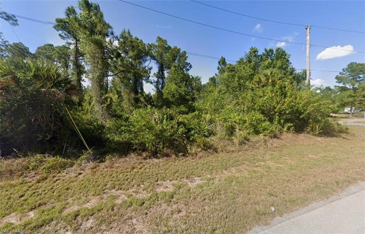 1060 Asther ST E, LEHIGH ACRES FL 33974