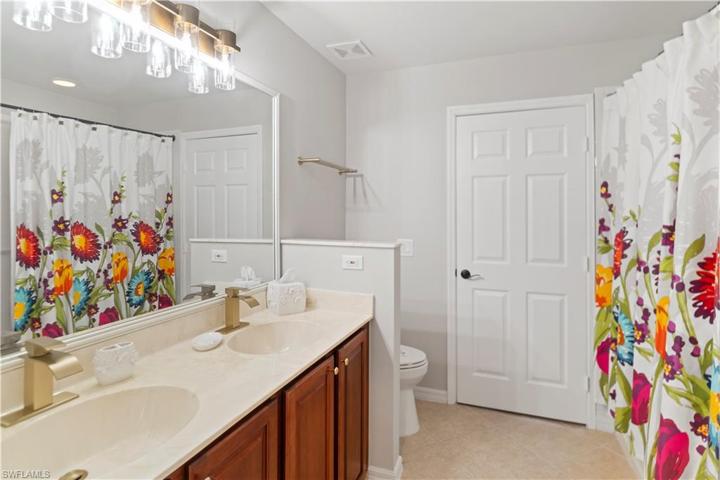 5970  Pinnacle  LN, Naples, FL 34110