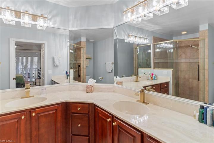 5970  Pinnacle  LN, Naples, FL 34110