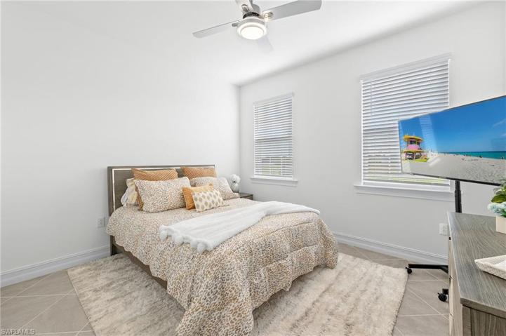 2542 SW Surfside BLVD, CAPE CORAL FL 33914
