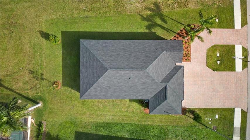 2542 SW Surfside BLVD, CAPE CORAL FL 33914