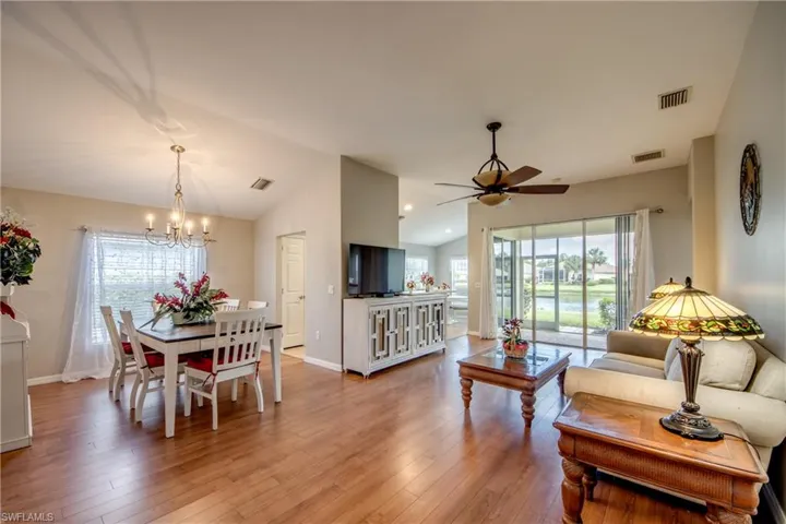 2467  Belleville  CT, Cape Coral, FL 33991