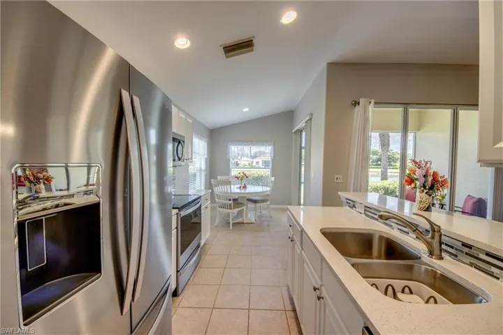 2467  Belleville  CT, Cape Coral, FL 33991