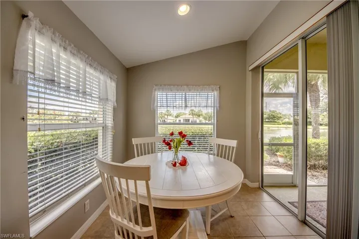 2467  Belleville  CT, Cape Coral, FL 33991