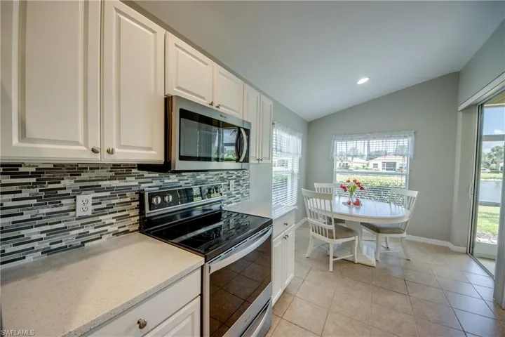 2467  Belleville  CT, Cape Coral, FL 33991