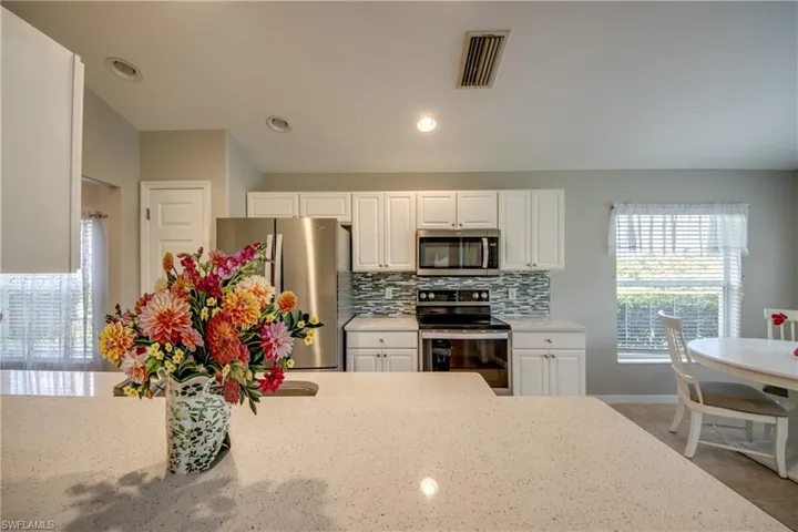 2467  Belleville  CT, Cape Coral, FL 33991