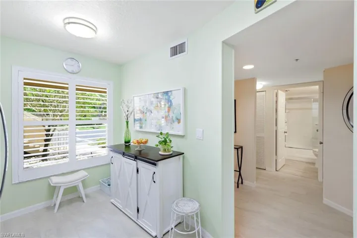 6512  Huntington Lakes  CIR, Naples, FL 34119