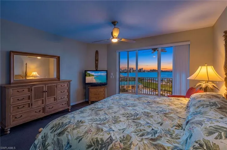 4141 Bay Beach Ln 442, Fort Myers Beach, Florida 33931