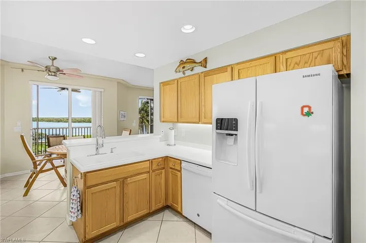 4141 Bay Beach Ln 442, Fort Myers Beach, Florida 33931