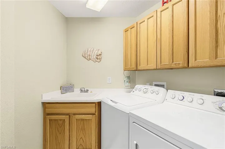 4141 Bay Beach Ln 442, Fort Myers Beach, Florida 33931