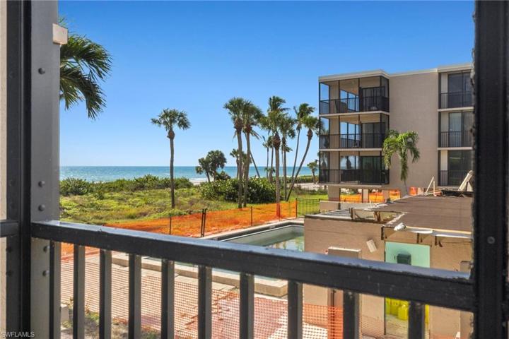Gulf & Pool Views