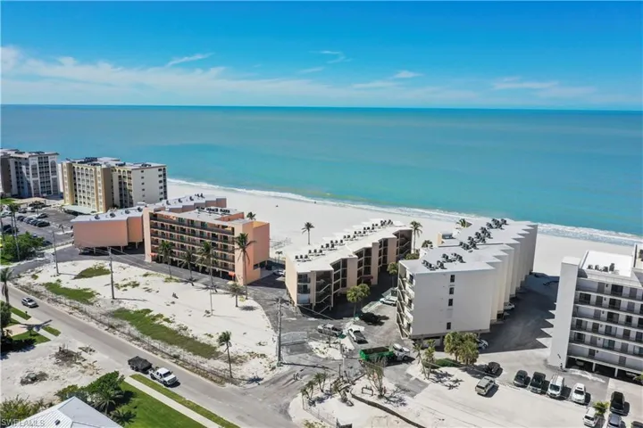 25830  Hickory  BLVD, Bonita Springs, FL 34134