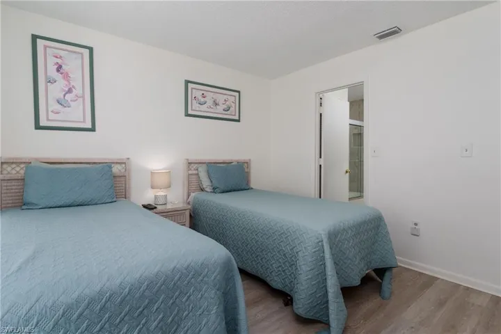 Nicely furnished lanai with easy access to pool area