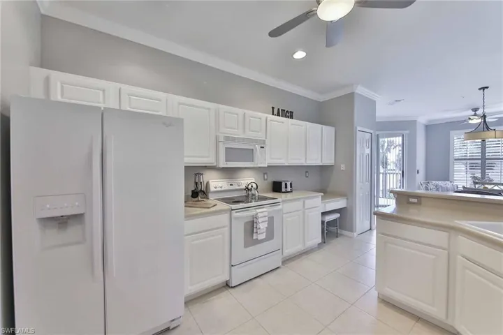 2215 Arielle Dr 1203, Naples, Florida 34109