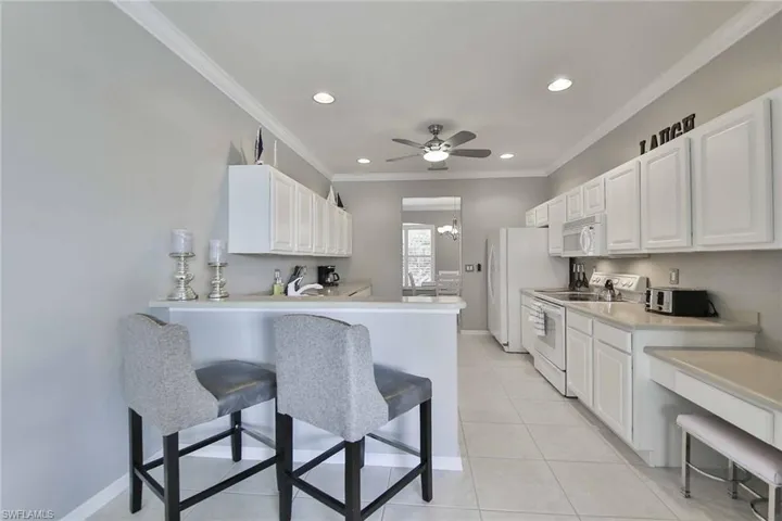 2215 Arielle Dr 1203, Naples, Florida 34109
