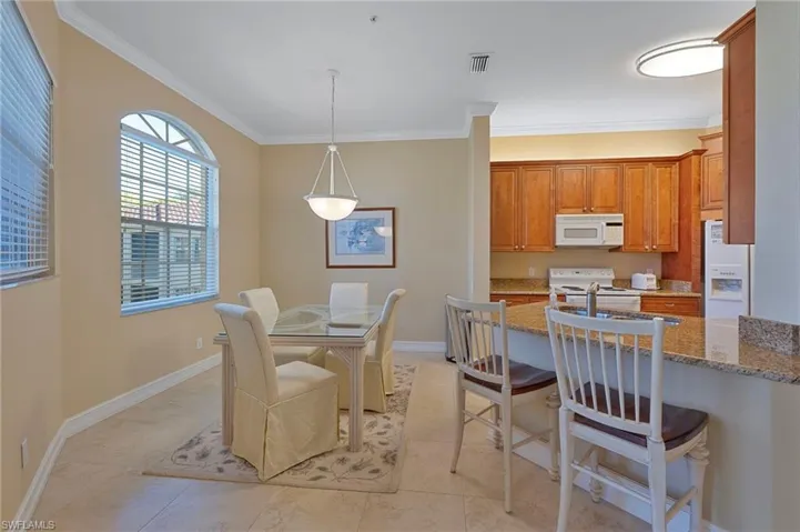 600 L Ambiance Cir 203, Naples, Florida 34108