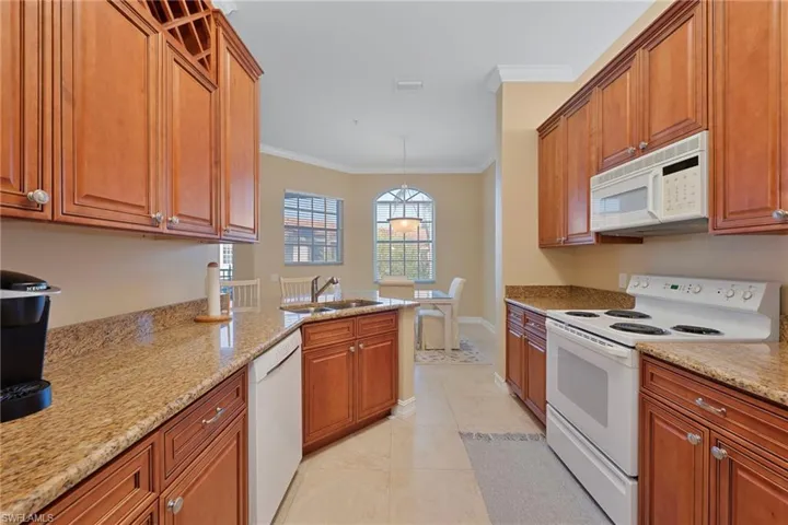 600 L Ambiance Cir 203, Naples, Florida 34108