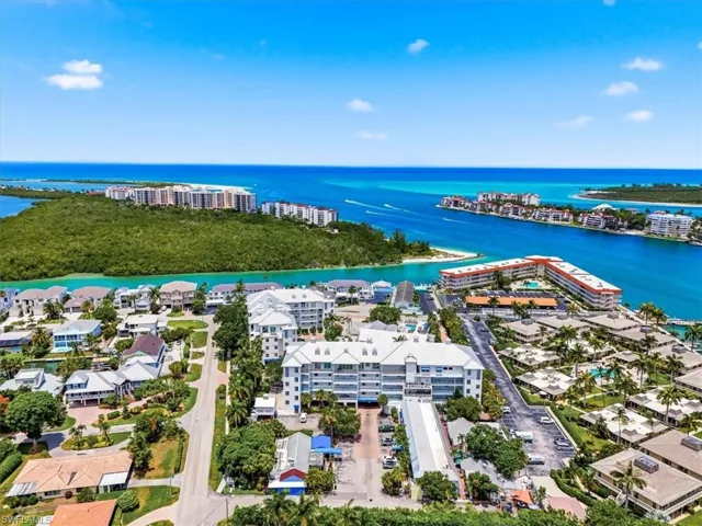 140 Palm St 207, Marco Island, Florida 34145
