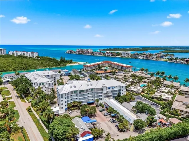 140 Palm St 207, Marco Island, Florida 34145