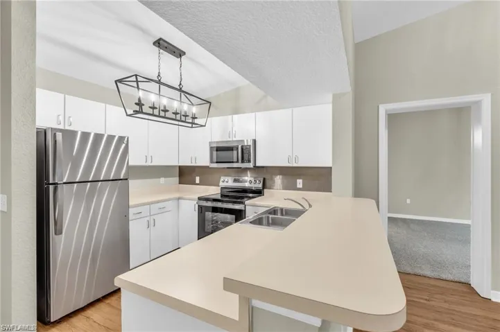 8271 Key Royal Cir 932, Naples, Florida 34119
