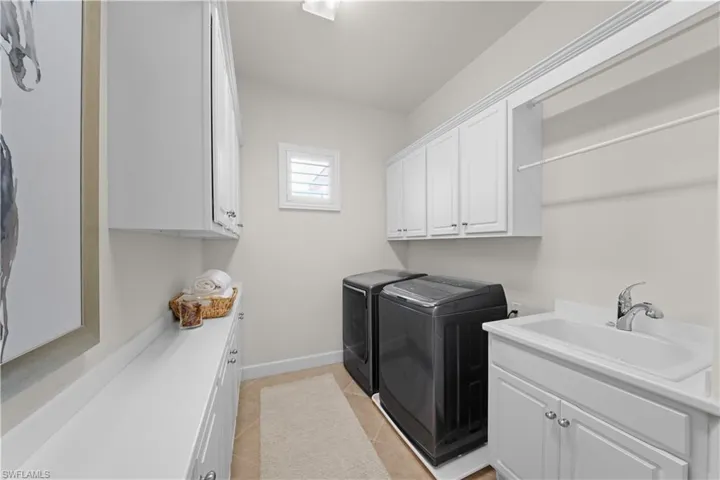 9220 Quartz Ln 202, Naples, Florida 34120