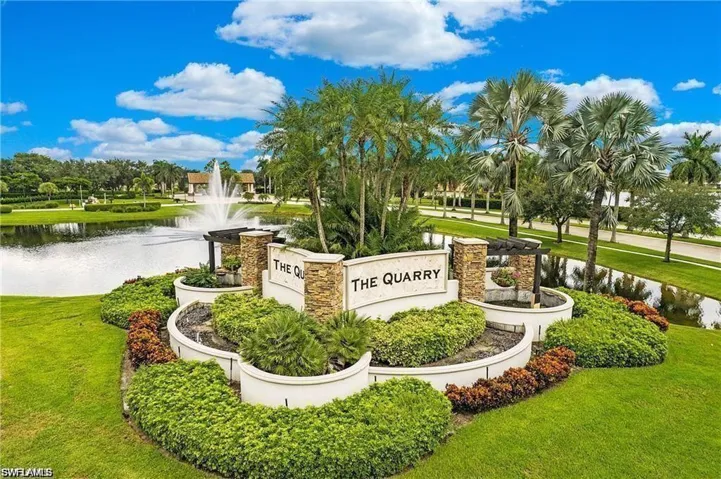 9220 Quartz Ln 202, Naples, Florida 34120