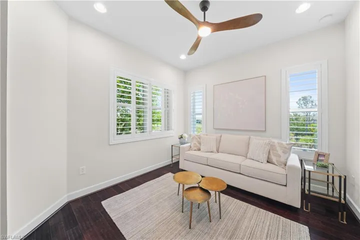 9220 Quartz Ln 202, Naples, Florida 34120