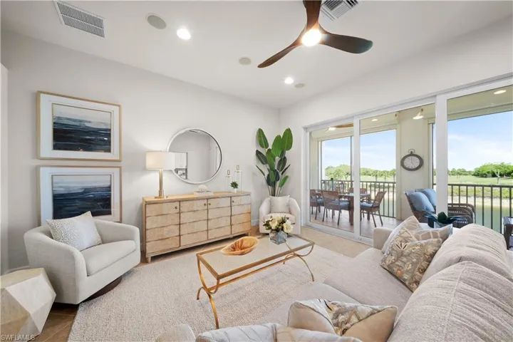 9220 Quartz Ln 202, Naples, Florida 34120