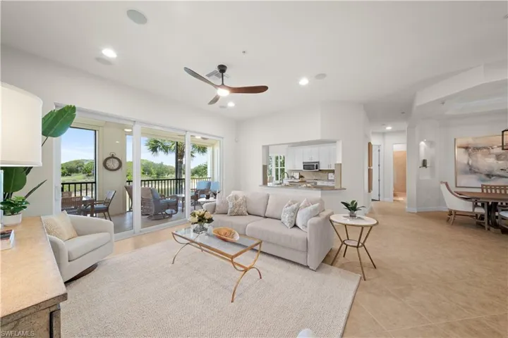 9220 Quartz Ln 202, Naples, Florida 34120