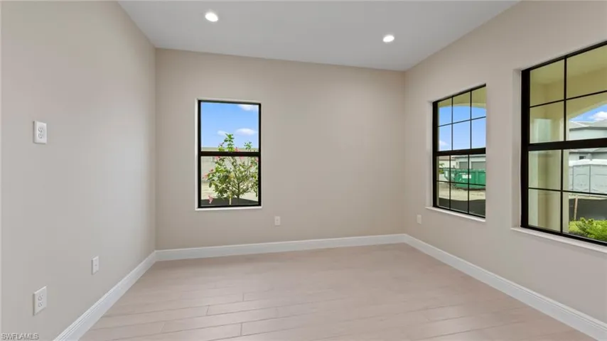 4166  Pegasus  WAY, Naples, FL 34120