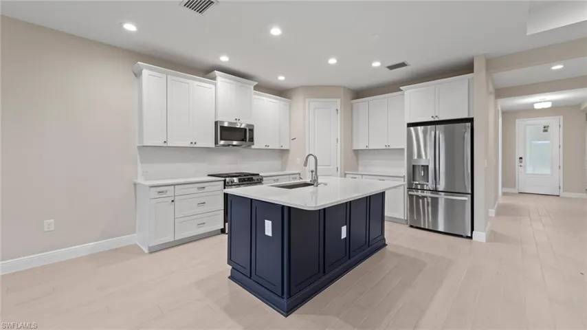4166  Pegasus  WAY, Naples, FL 34120