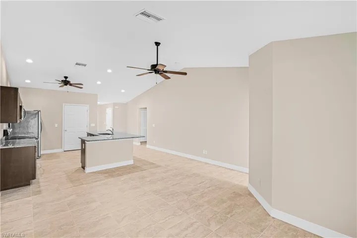 3509 Sw Santa Barbara Pl, Cape Coral, Florida 33914