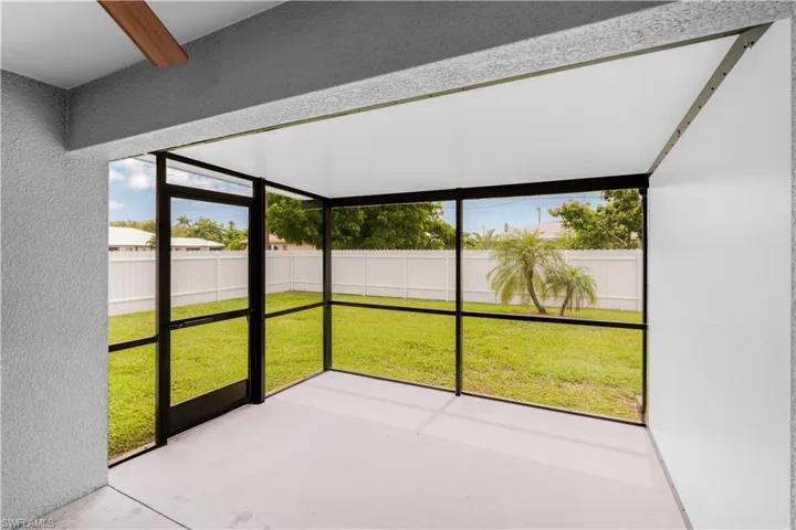 3509 Sw Santa Barbara Pl, Cape Coral, Florida 33914