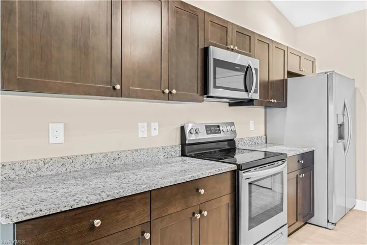 3509 Sw Santa Barbara Pl, Cape Coral, Florida 33914