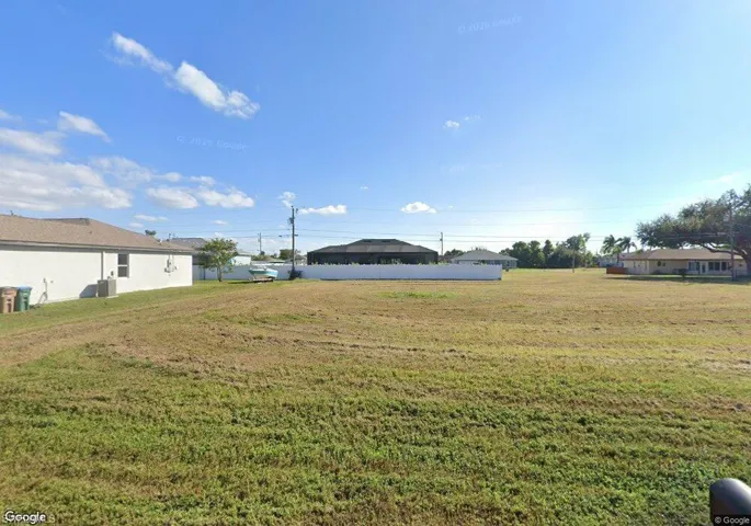 622 Se 1st St, Cape Coral, Florida 33990